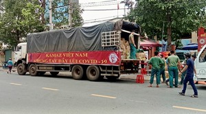 ''Đoàn xe vận chuyển 0 đồng'' mang nghĩa tình Lâm Đồng hướng về tâm dịch TP.HCM